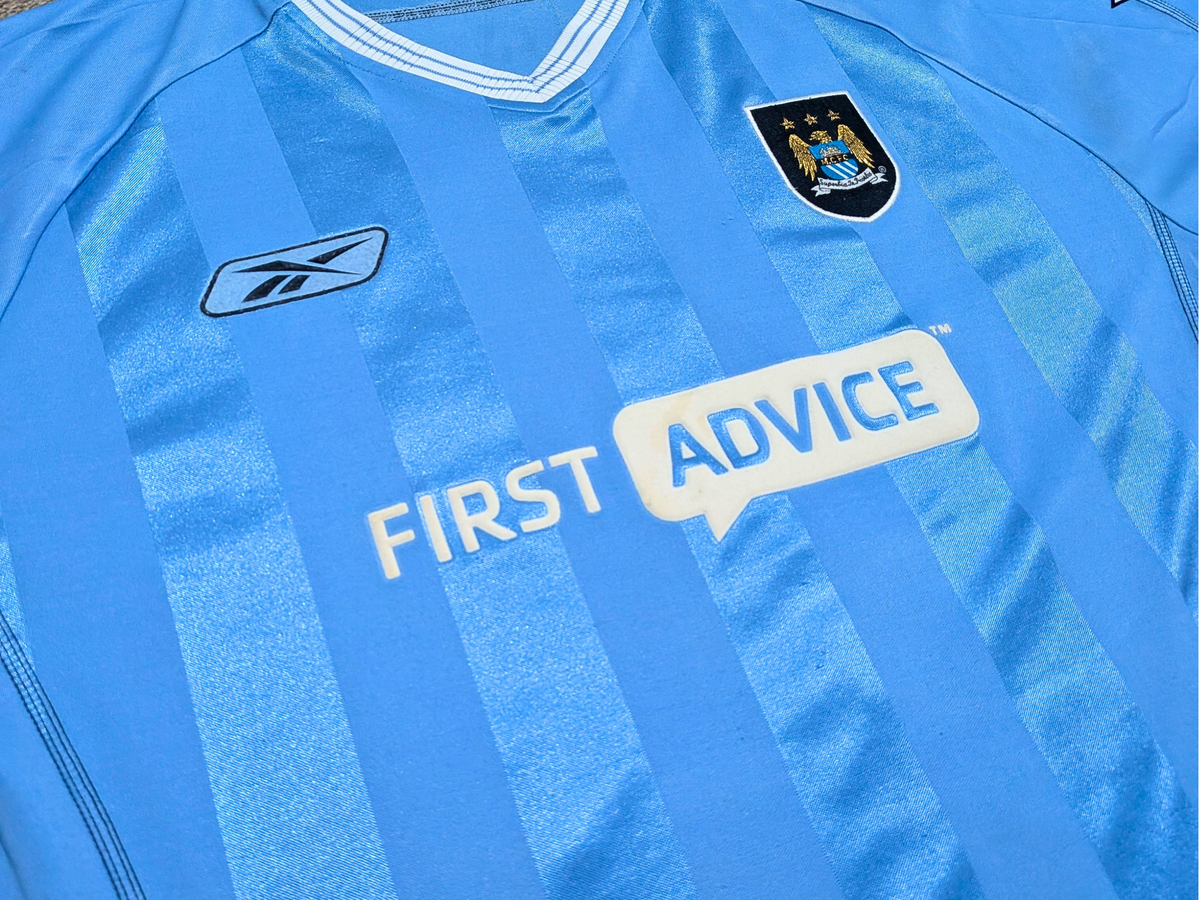2003-04 Manchester City Home Shirt - Anelka 39