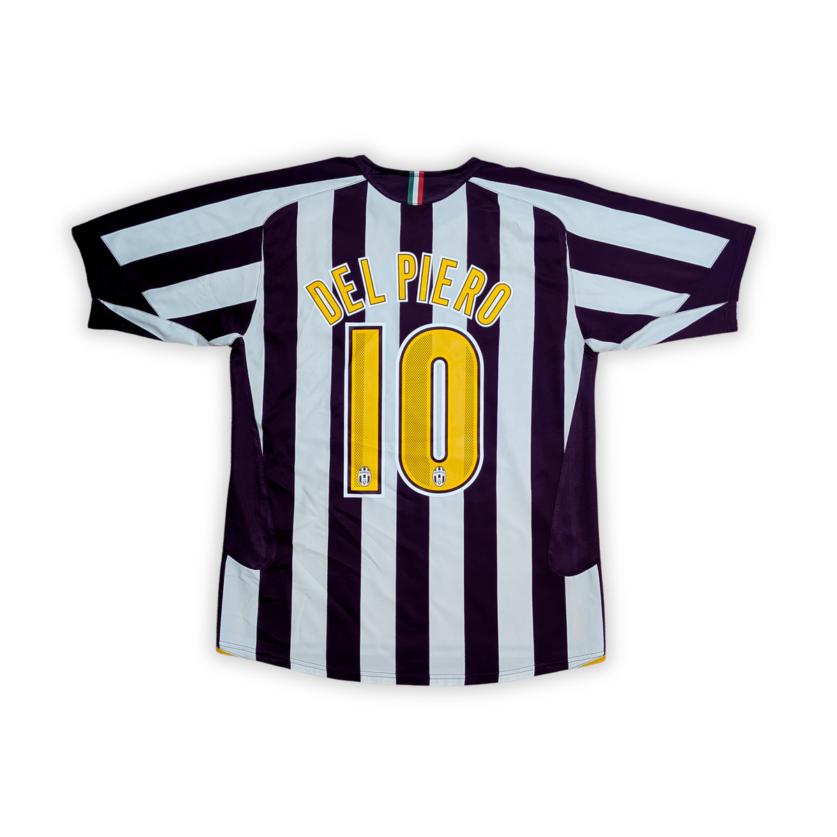 2005-06 Juventus Home Shirt - Del Piero 10