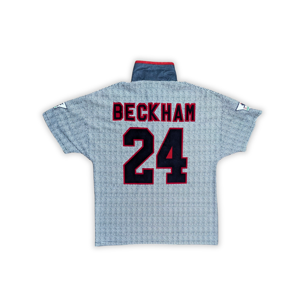 1995-96 Manchester United Away - Beckham 24