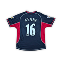 2000-01 Manchester United Third Shirt - Keane 16