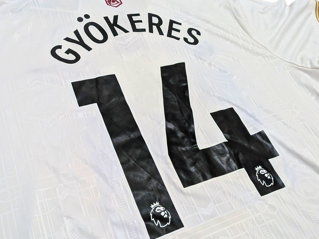 2025-26 Arsenal Third Shirt - Gyökeres 14 (BNWT)