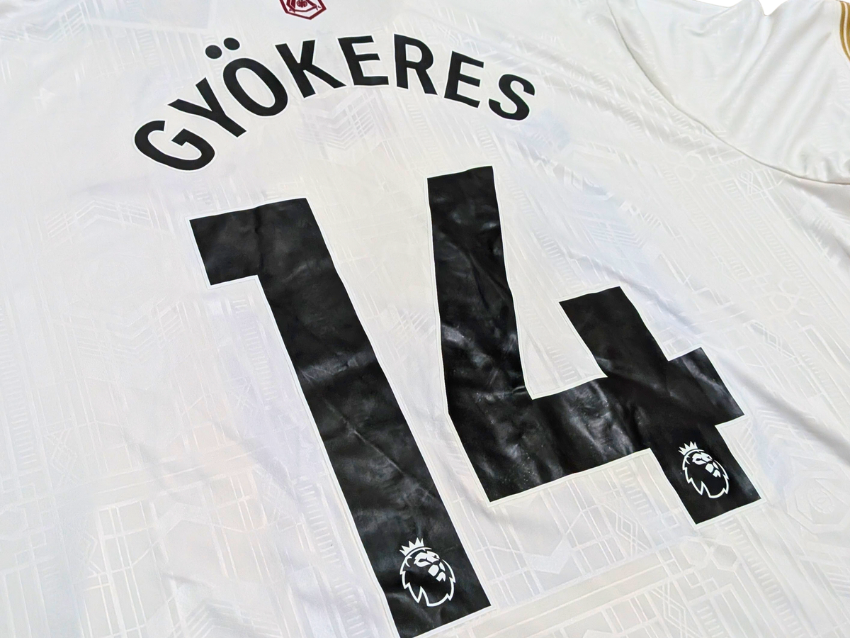2025-26 Arsenal Third Shirt - Gyökeres 14 (BNWT)