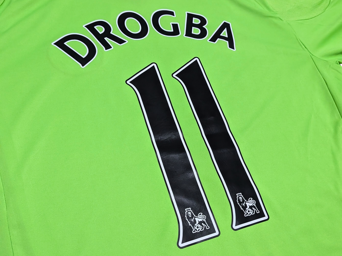 2010-11 Chelsea Third Shirt - Drogba 11