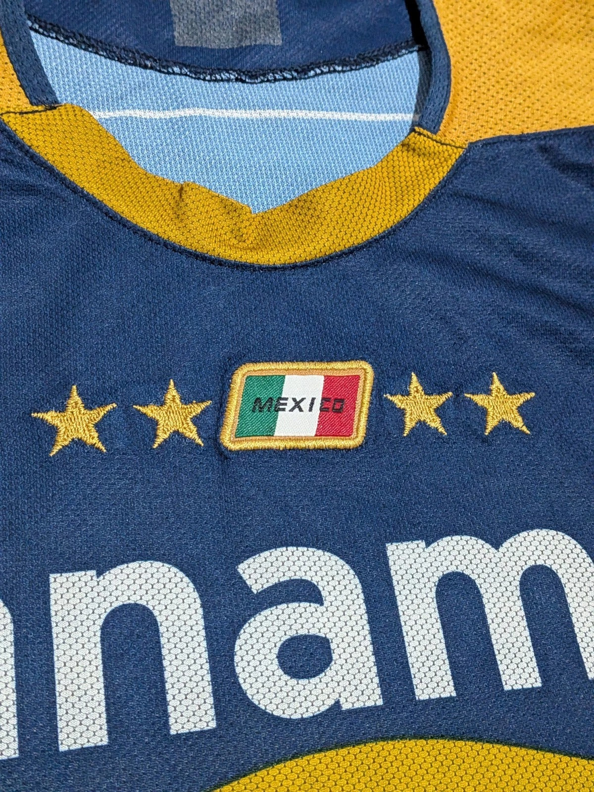2004-05 UNAM Pumas Away Shirt