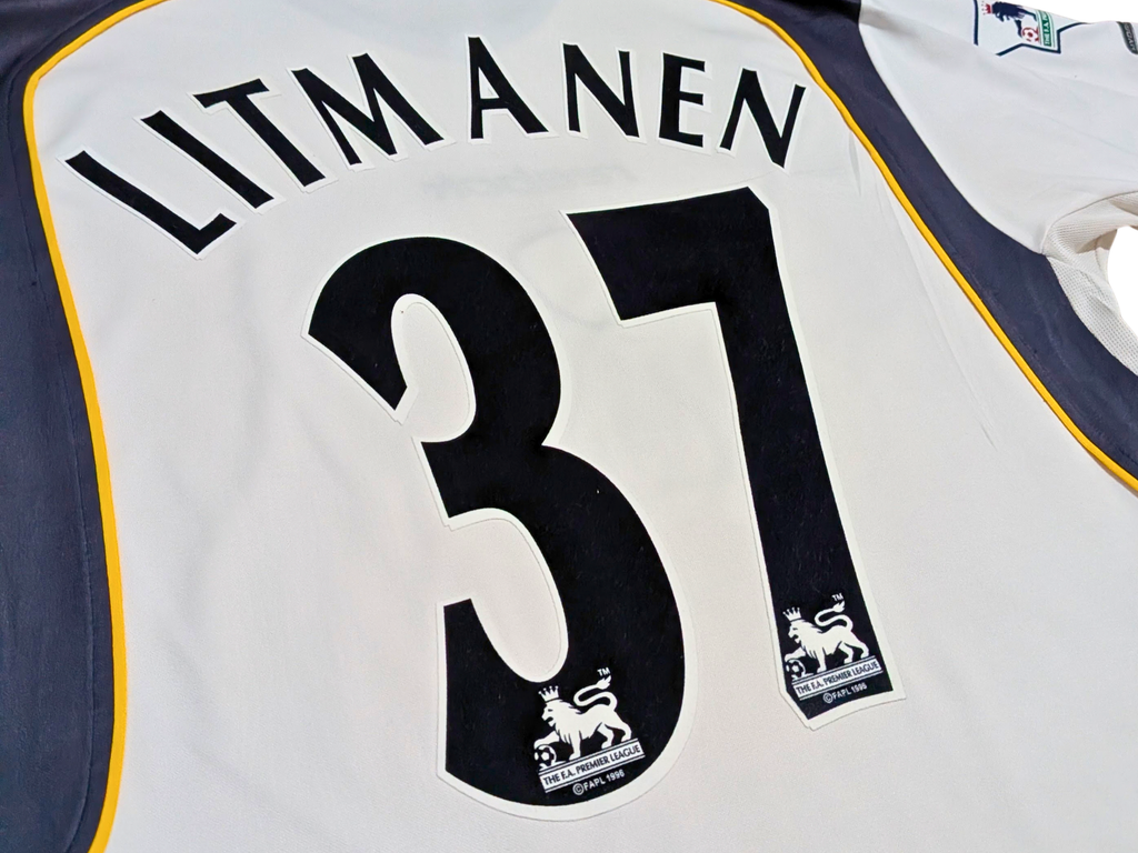 2001-03 Liverpool Away Shirt - Litmanen 37