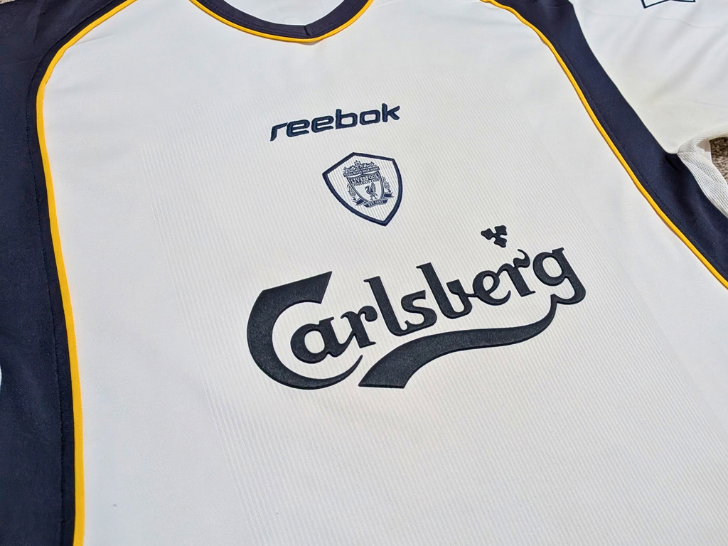 2001-03 Liverpool Away Shirt - Litmanen 37