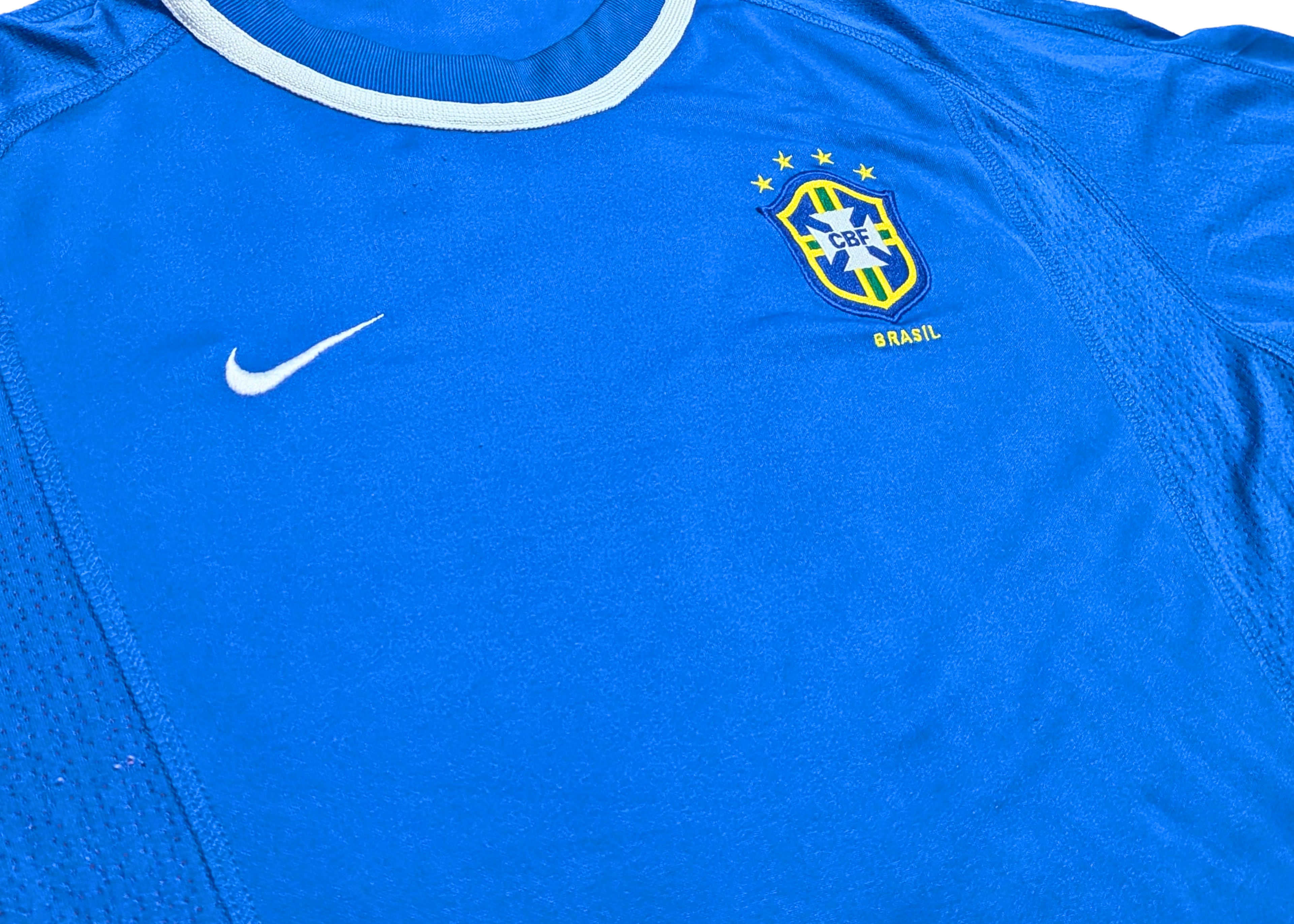 2000-02 Brazil Away Shirt - Ronaldo 9