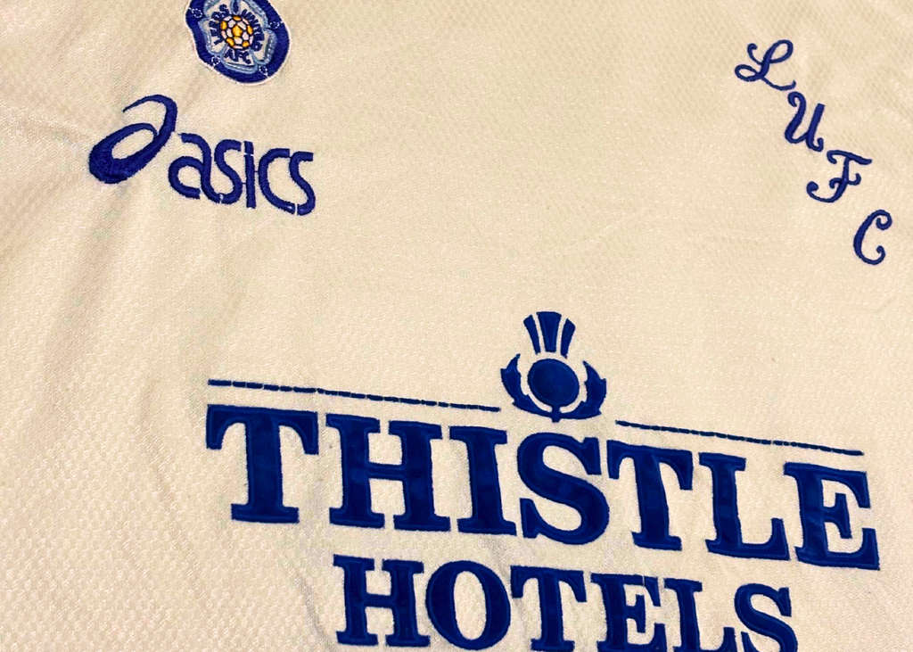 1995-96 Leeds United Home Shirt - Yeboah 21