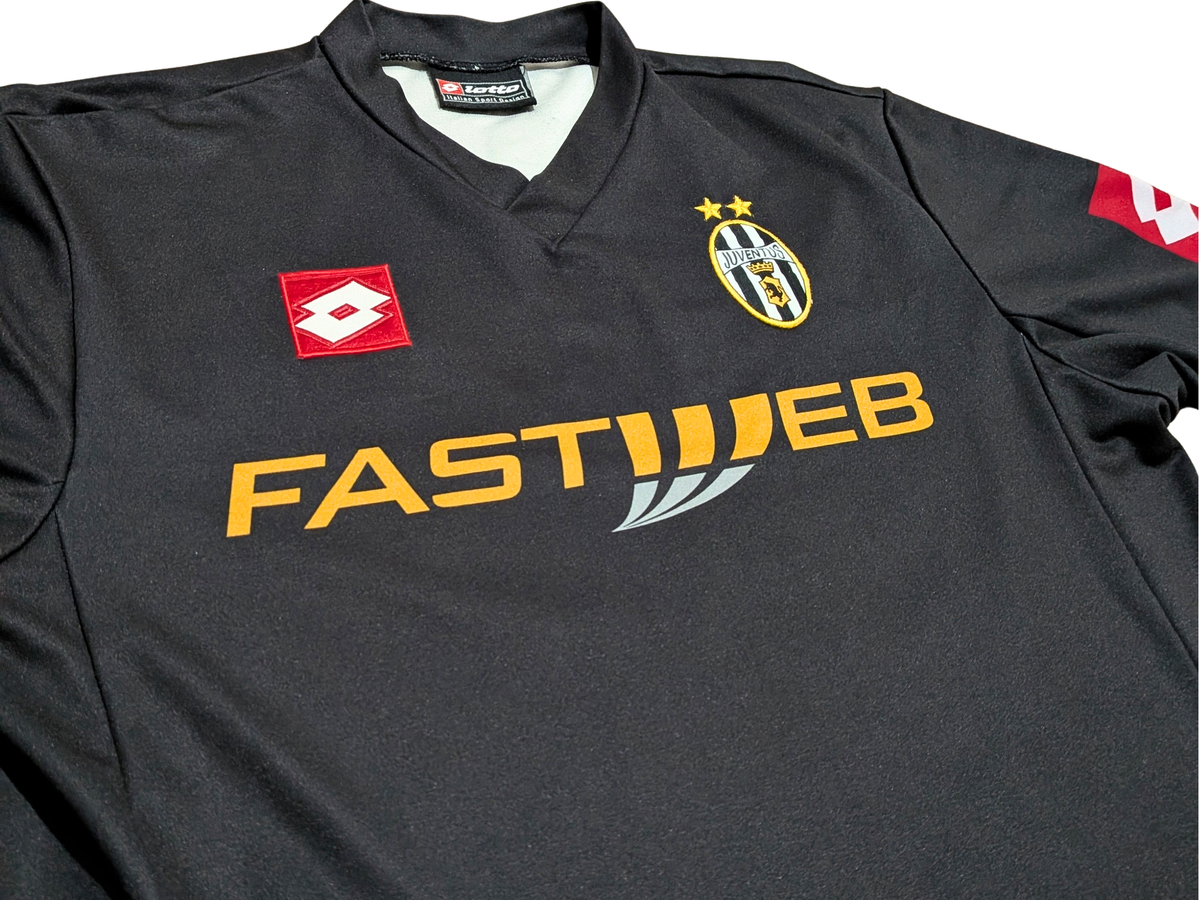 2001-02 Juventus Away Shirt - Del Piero 10