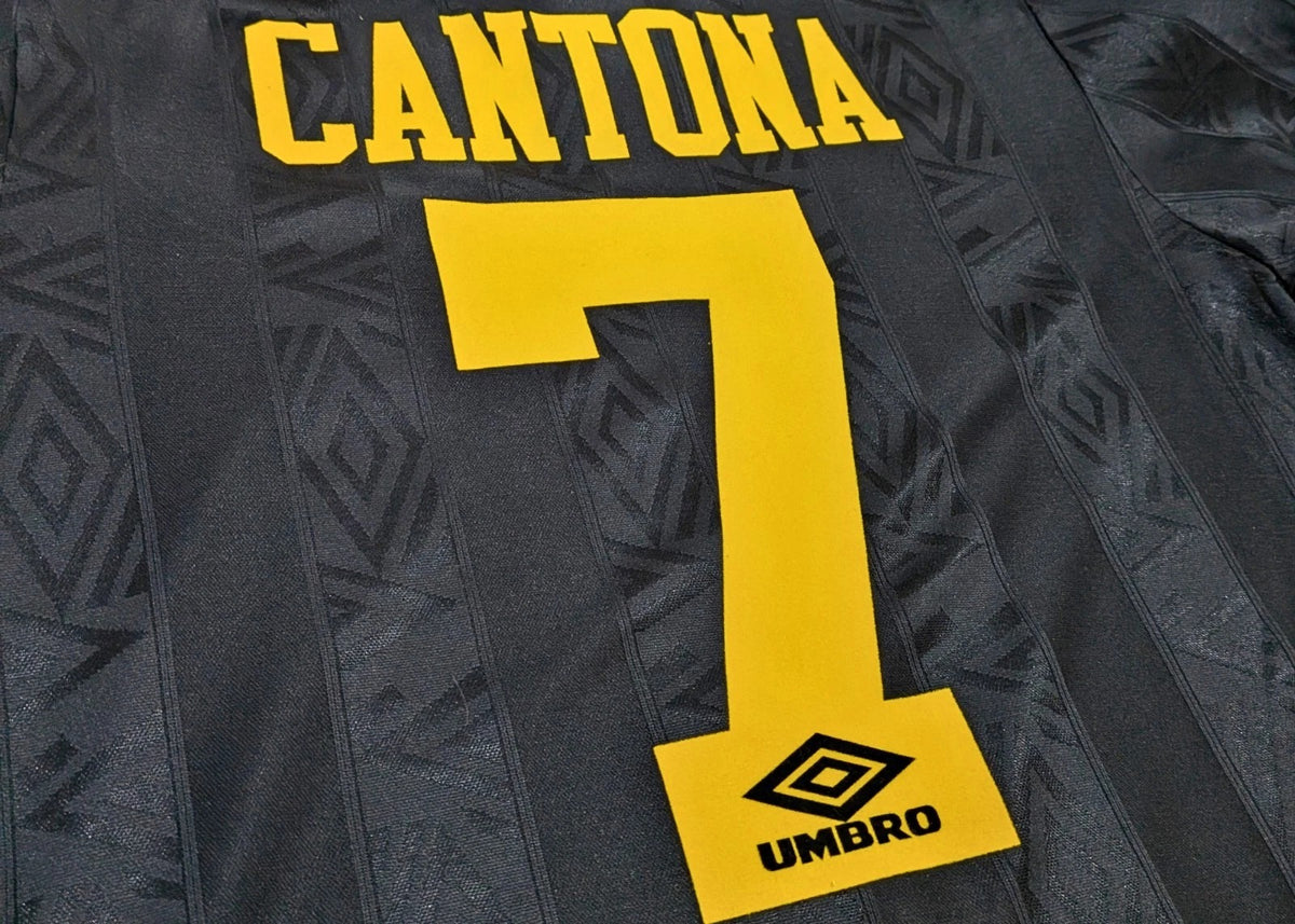 1993-95 Manchester United Away Shirt - Cantona 7