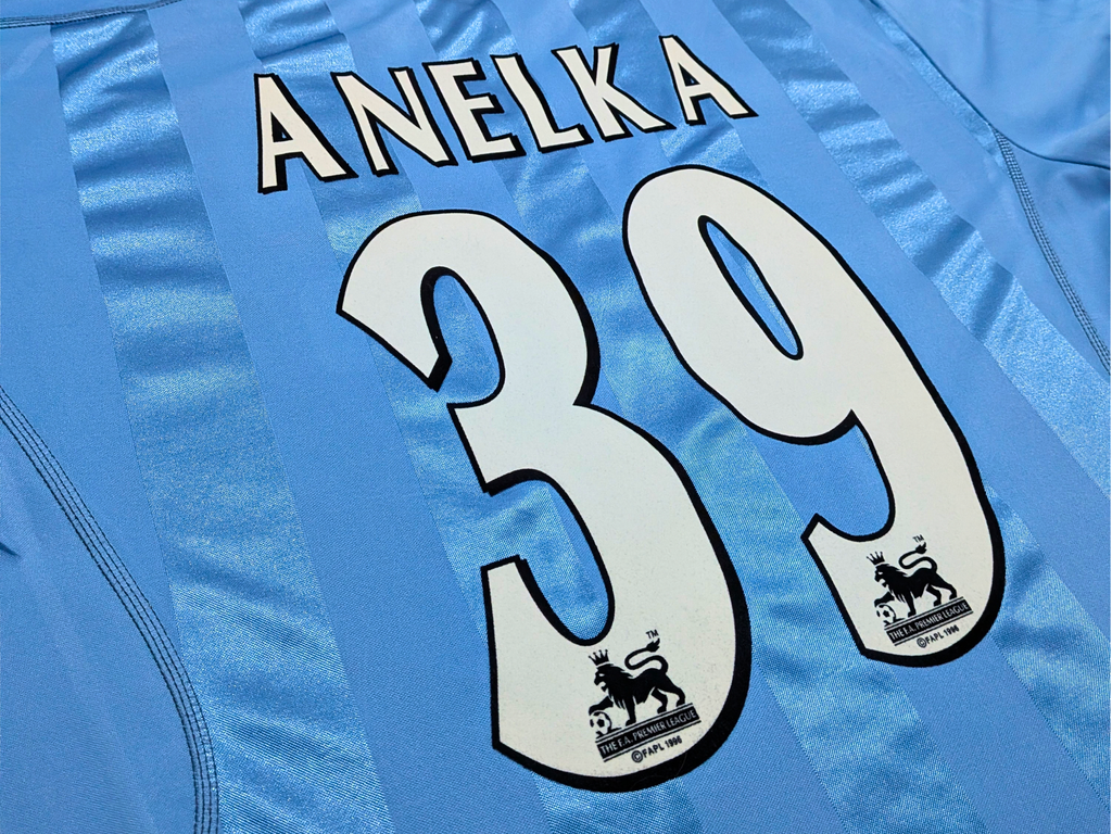 2003-04 Manchester City Home Shirt - Anelka 39