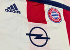 2000-02 Bayern Munich Away Shirt (Pizarro 14)