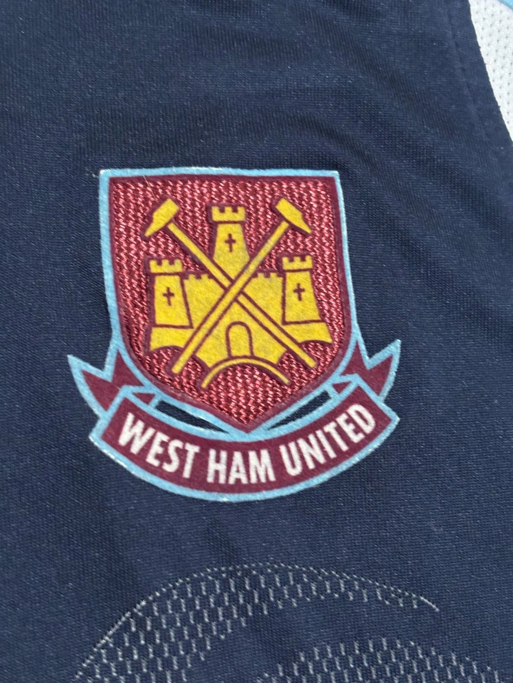 2006-07 West Ham Away Shirt - Tevez 32