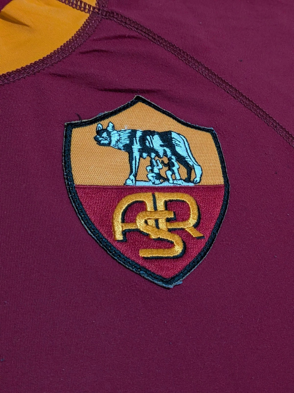 2000-01 AS Roma Home Shirt - Totti 10