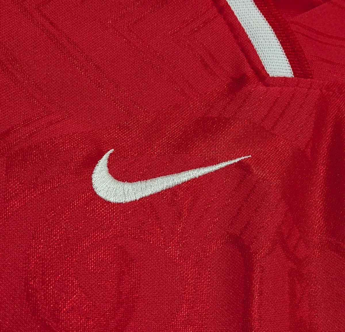 1996-98 Arsenal Home Shirt - Adams 6