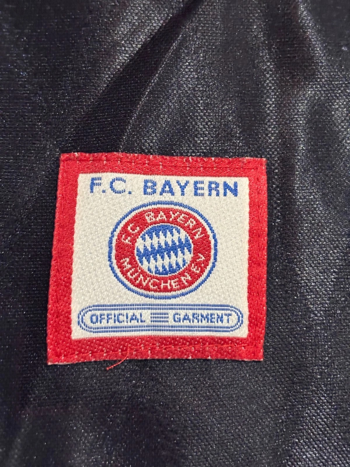 1996-98 Bayern Munich Home Shirt - Zickler 21