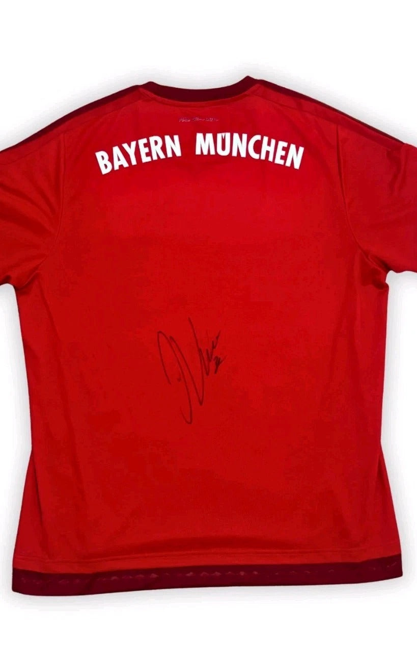 2015-16 Bayern Munich Home Signed Shirt