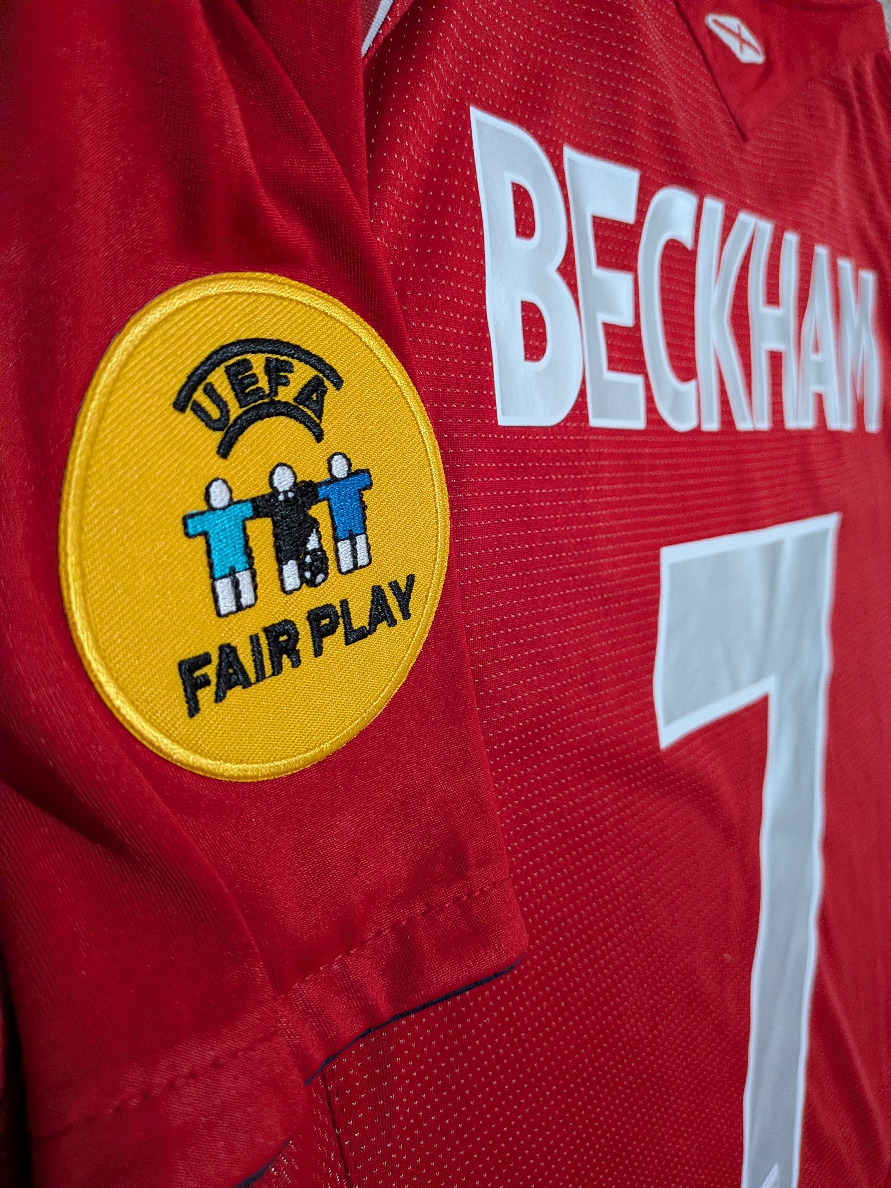 2004-06 England Away Shirt - Beckham 7