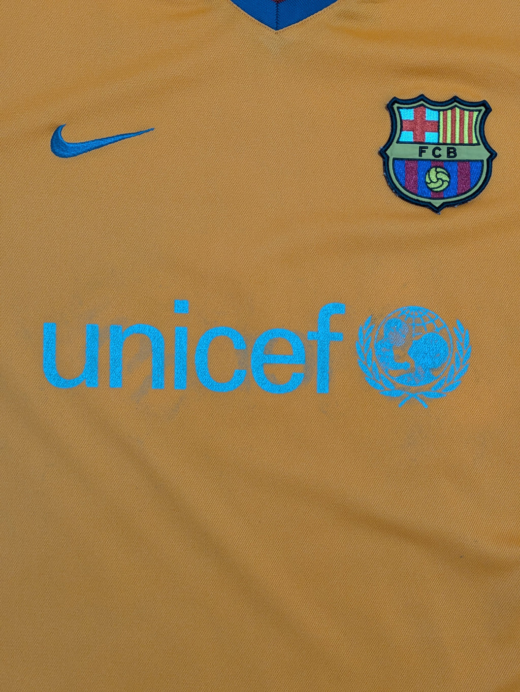 2006-08 Barcelona Away Shirt - Messi 19