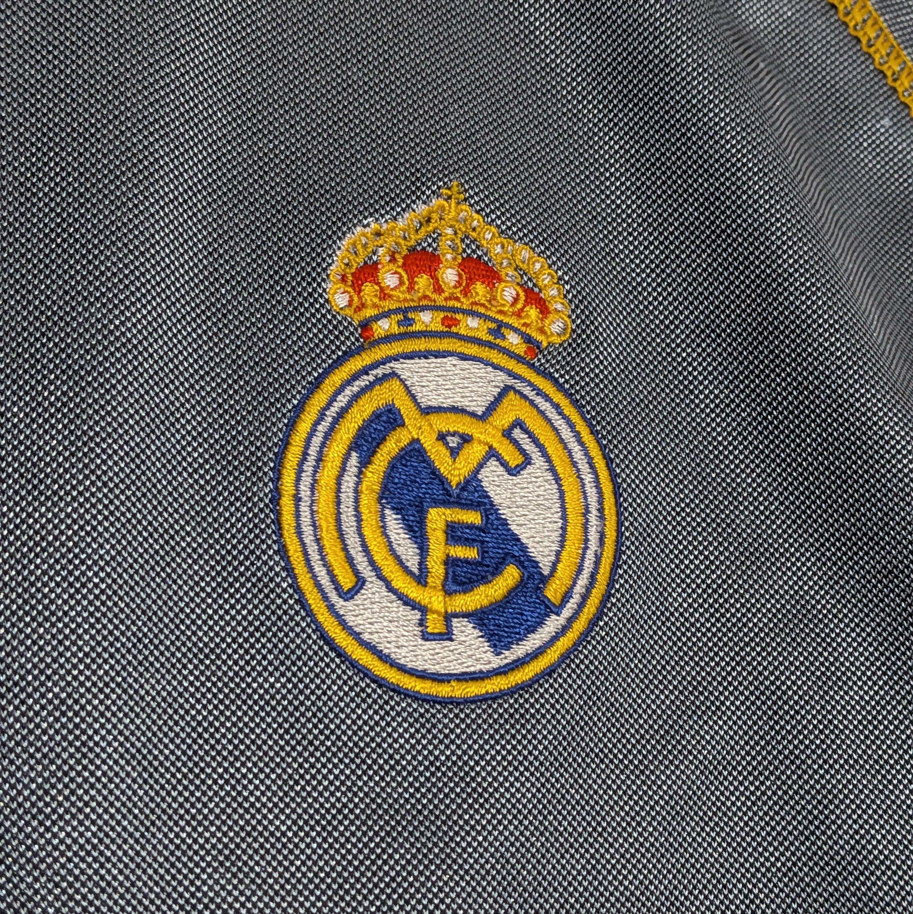 2003-04 Real Madrid Third Shirt - Zidane 5