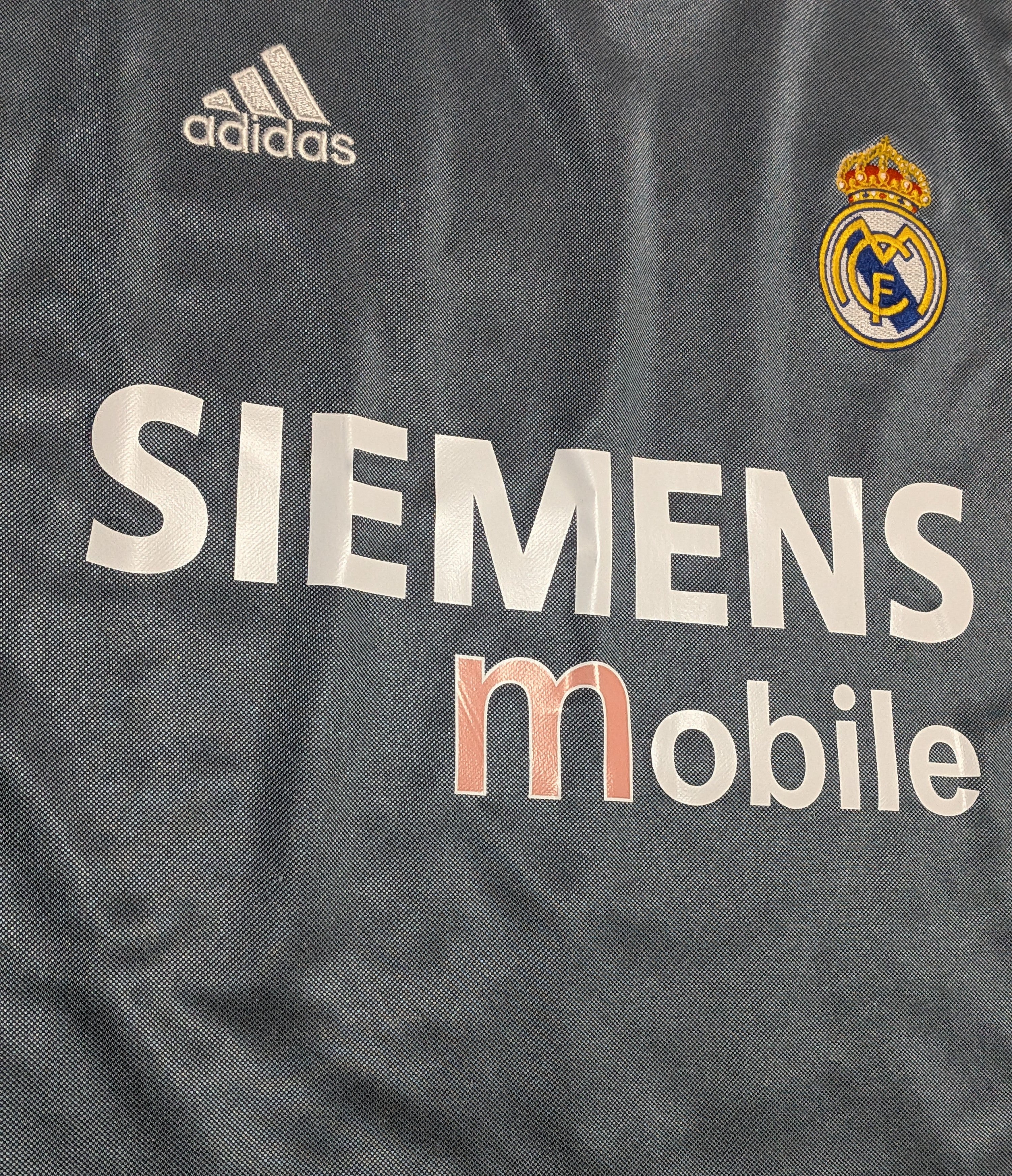 2003-04 Real Madrid Third Shirt - Zidane 5