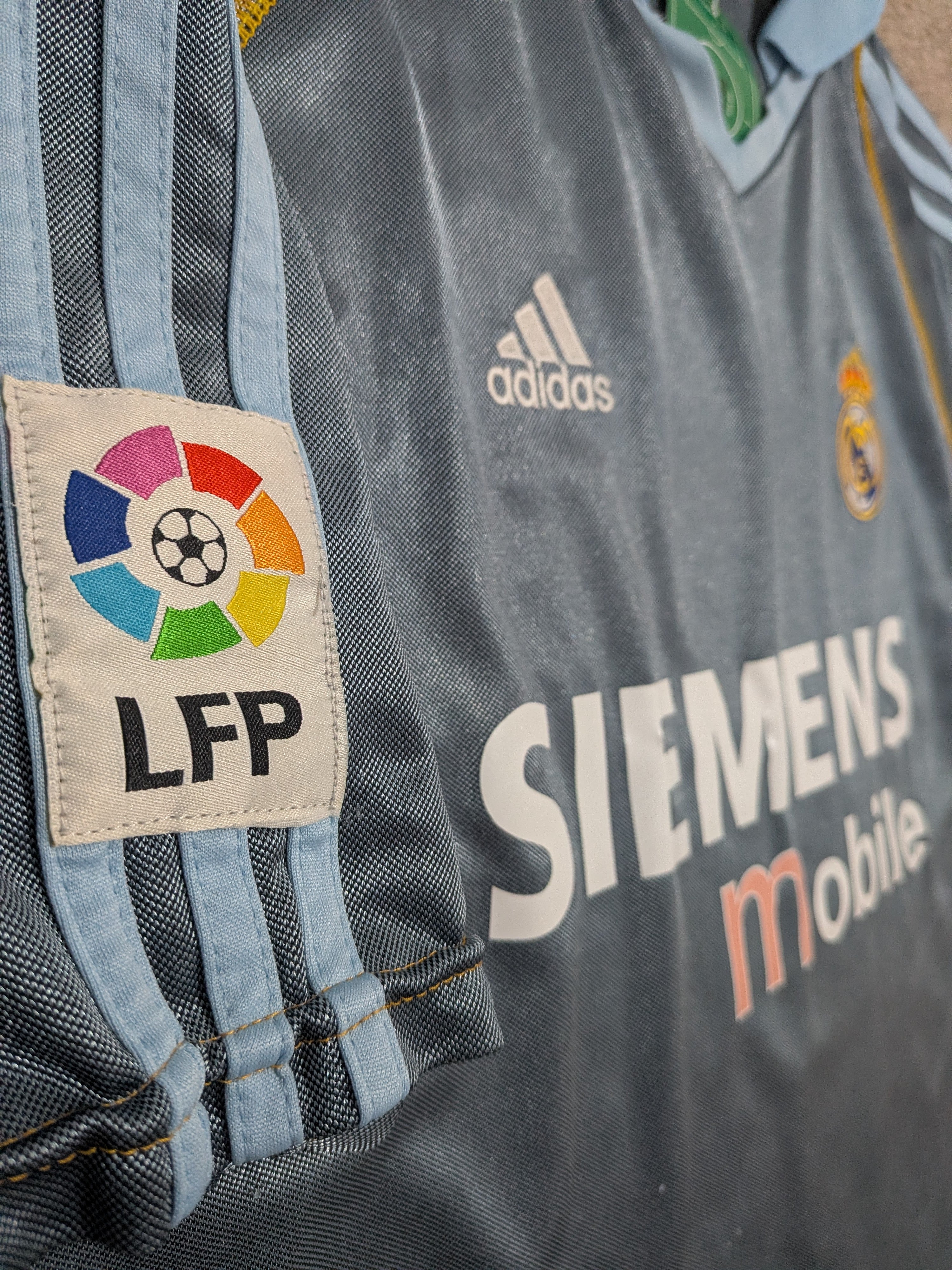 2003-04 Real Madrid Third Shirt - Zidane 5