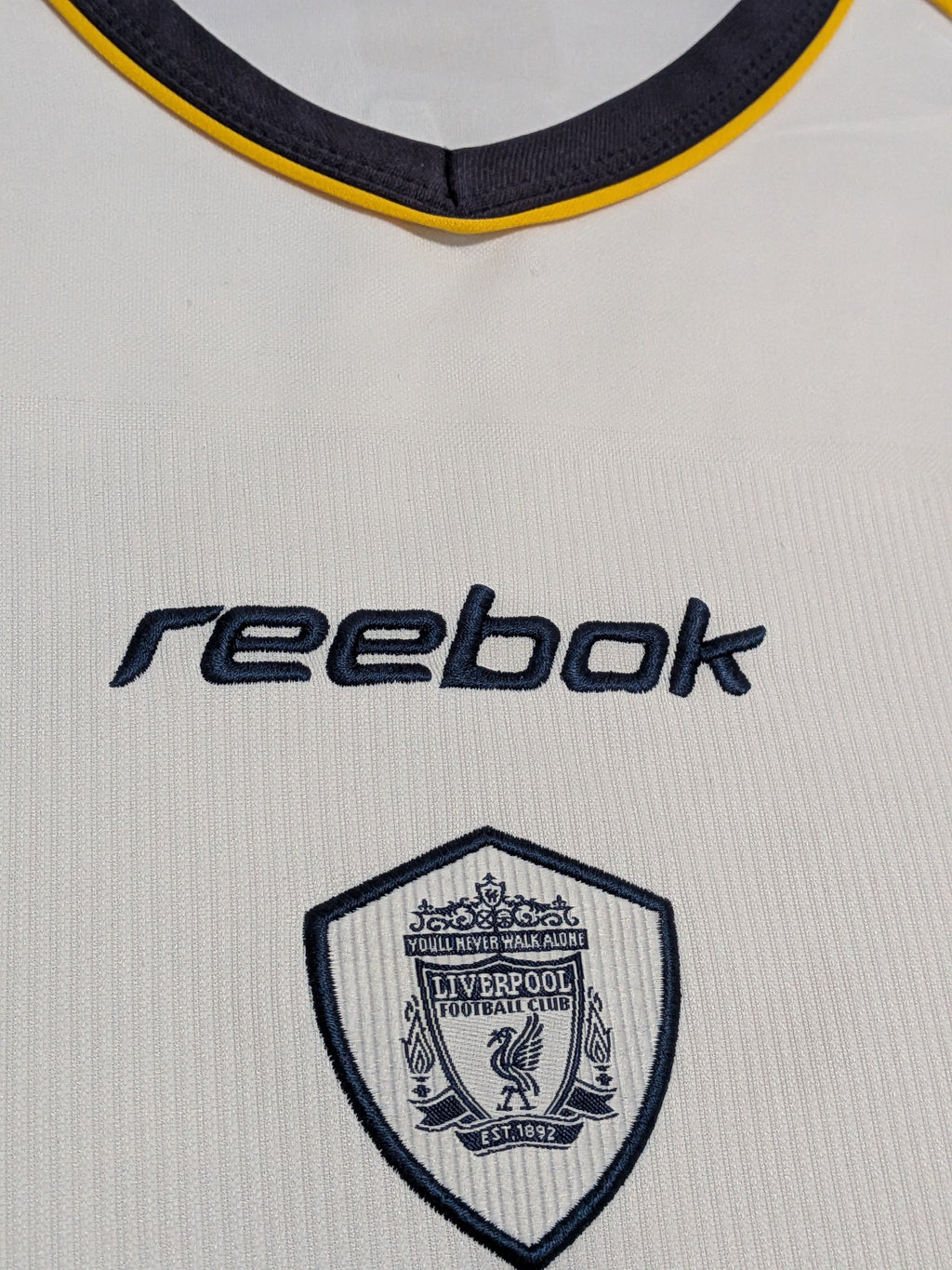 2001-03 Liverpool Away Shirt - Litmanen 37