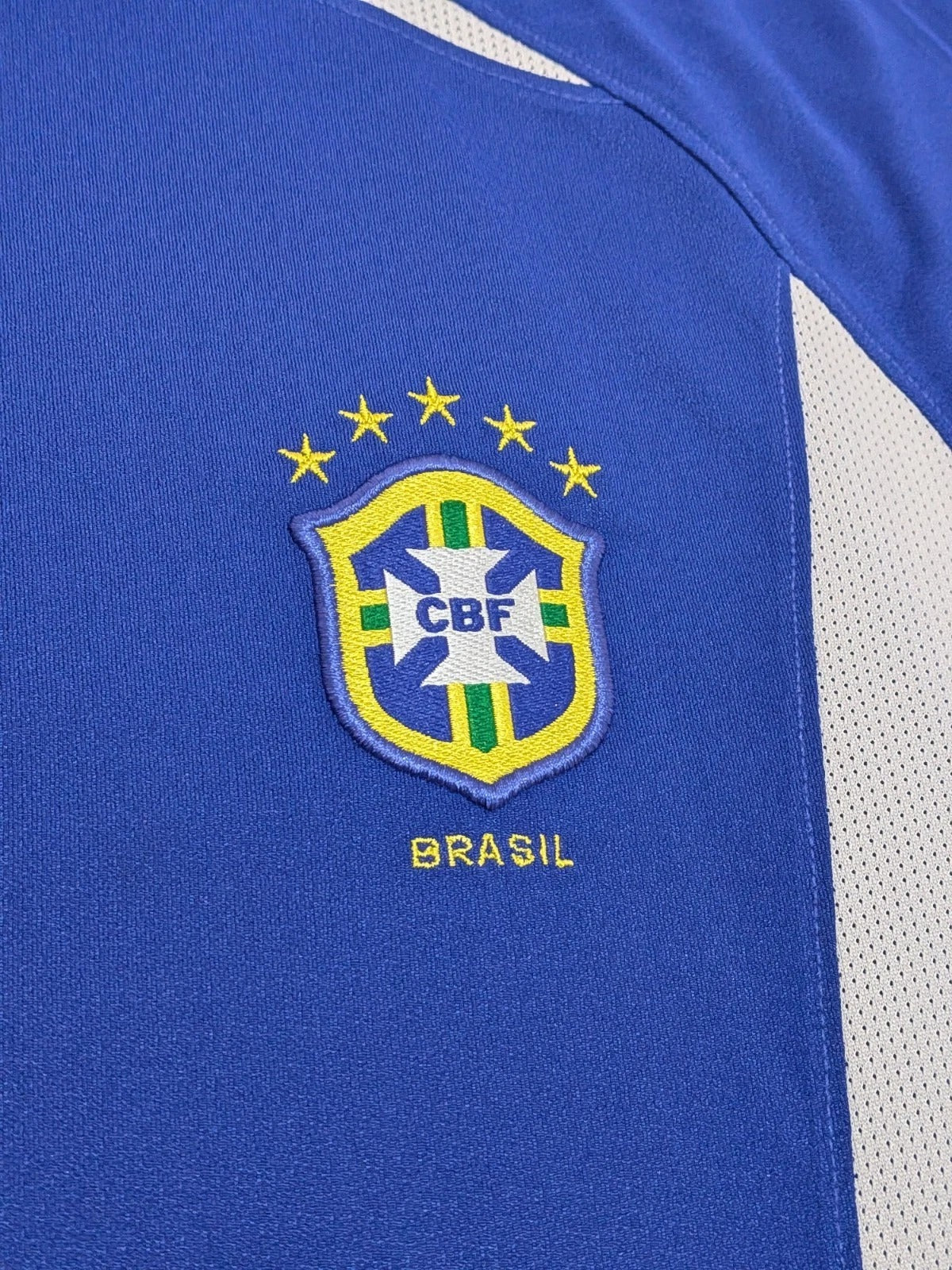 2002-04 Brazil Away Shirt - Ronaldinho 11