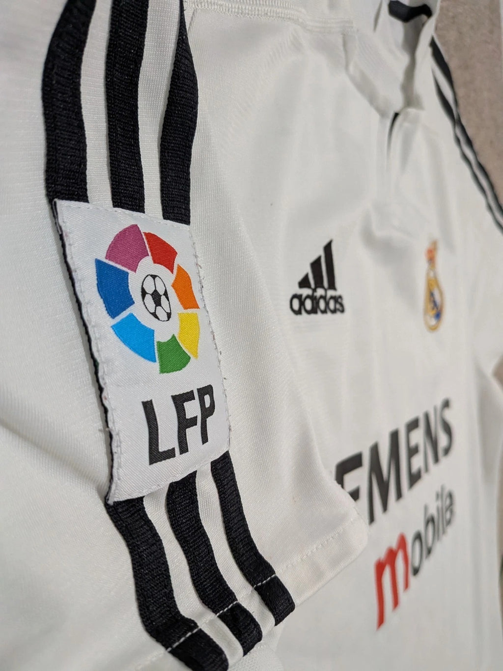 2003-04 Real Madrid Home Shirt - Zidane 5