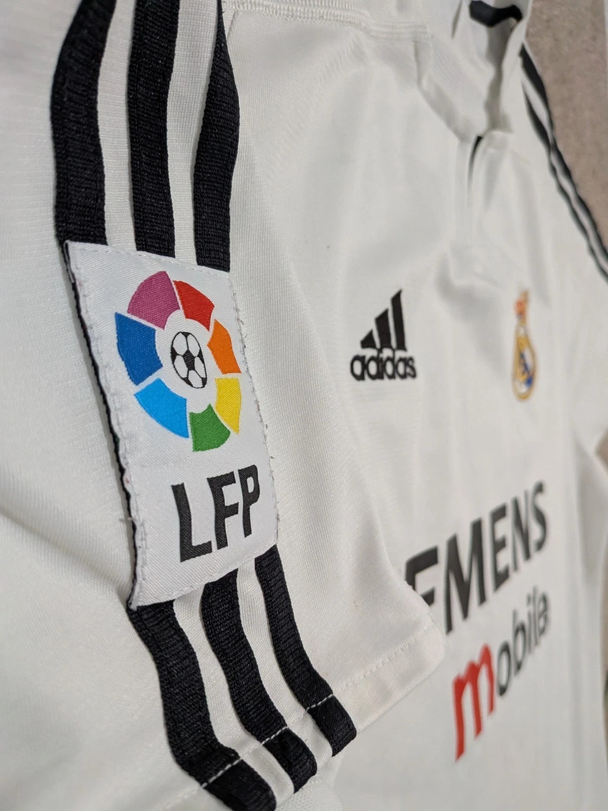 2003-04 Real Madrid Home Shirt - Zidane 5