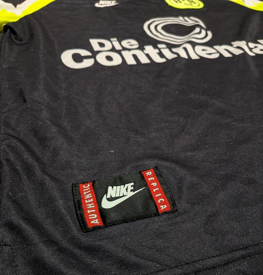 1995-96 Borussia Dortmund Away Shirt
