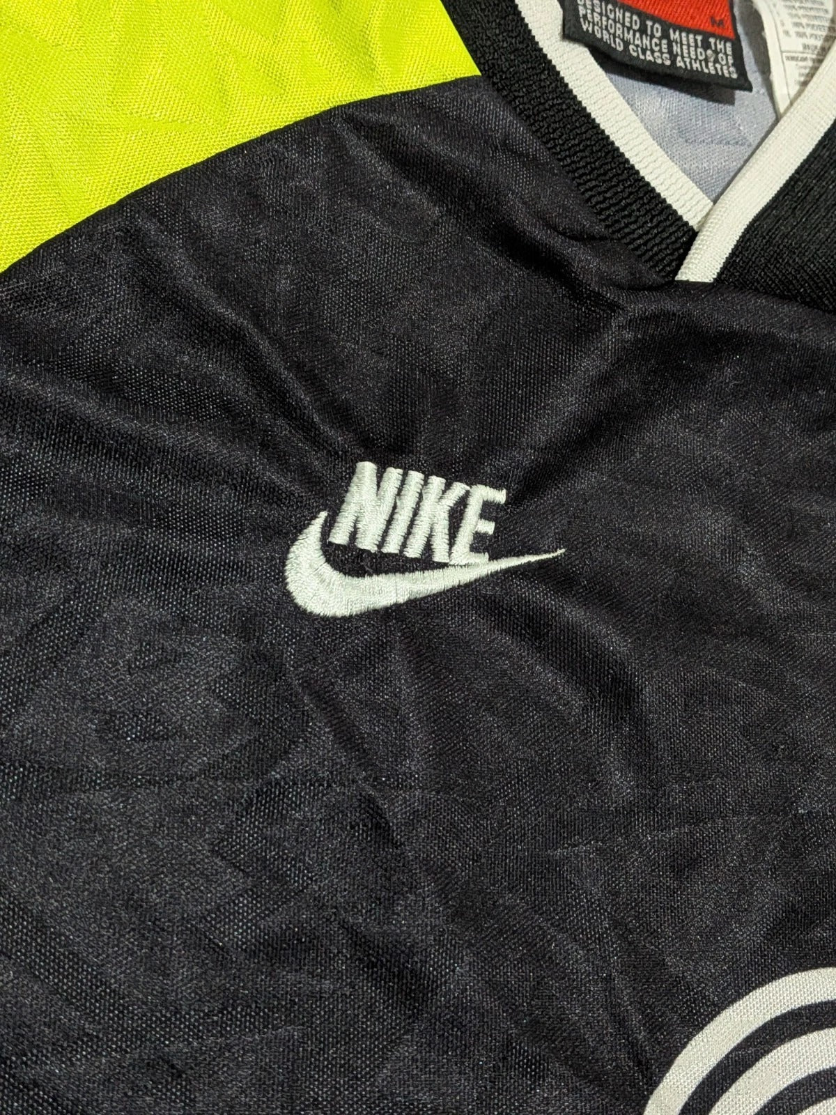 1995-96 Borussia Dortmund Away Shirt