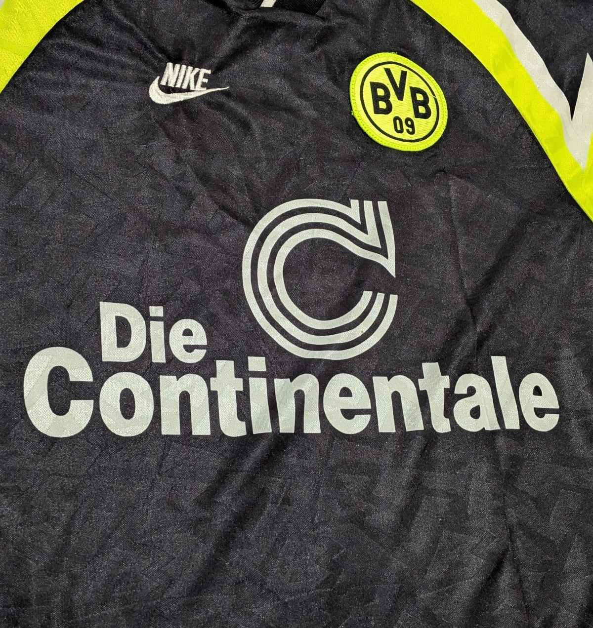 1995-96 Borussia Dortmund Away Shirt