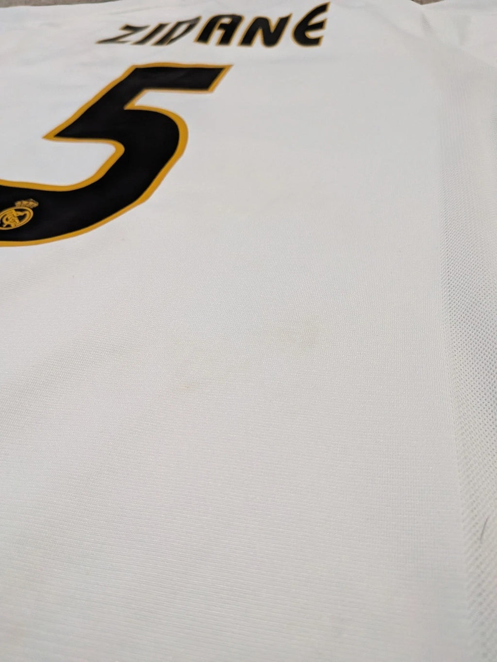 2003-04 Real Madrid Home Shirt - Zidane 5