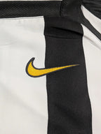 2005-06 Juventus Home Shirt - Del Piero 10