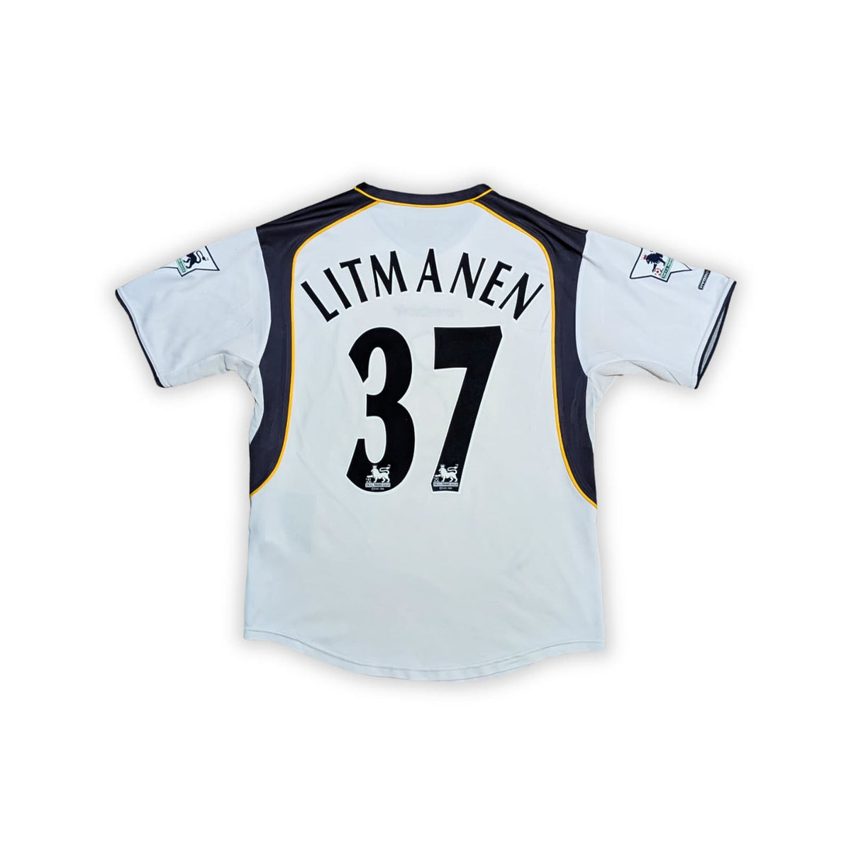 2001-03 Liverpool Away Shirt - Litmanen 37