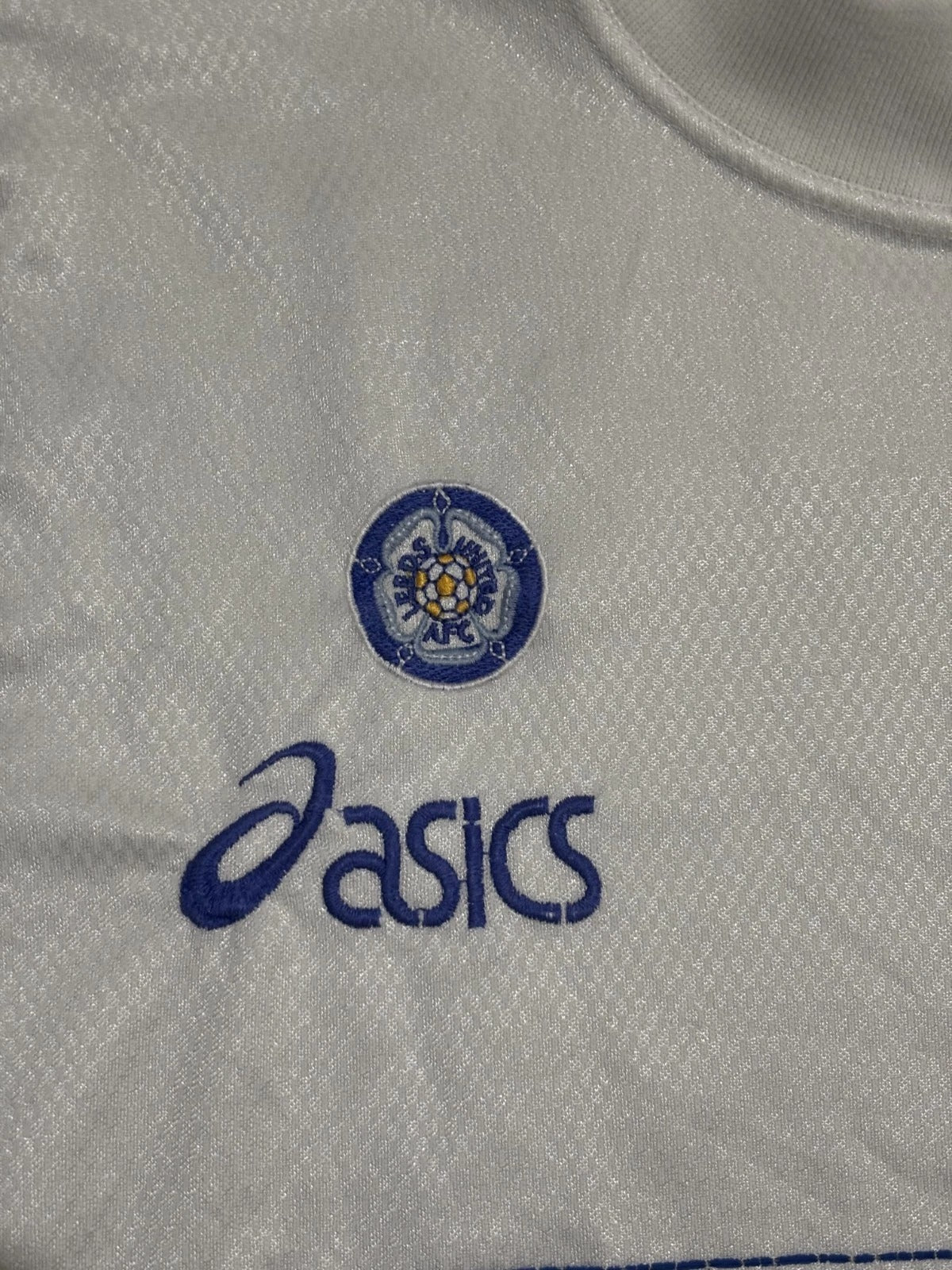 1995-96 Leeds United Home Shirt - Yeboah 21
