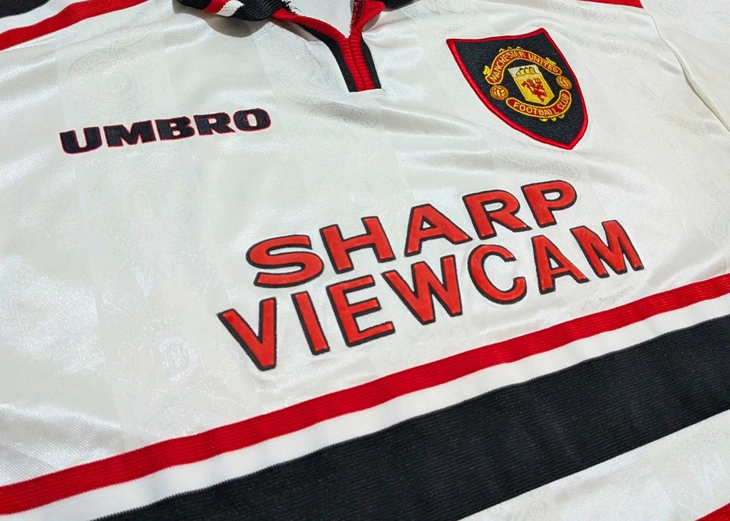 1997-99 Manchester United Away Shirt