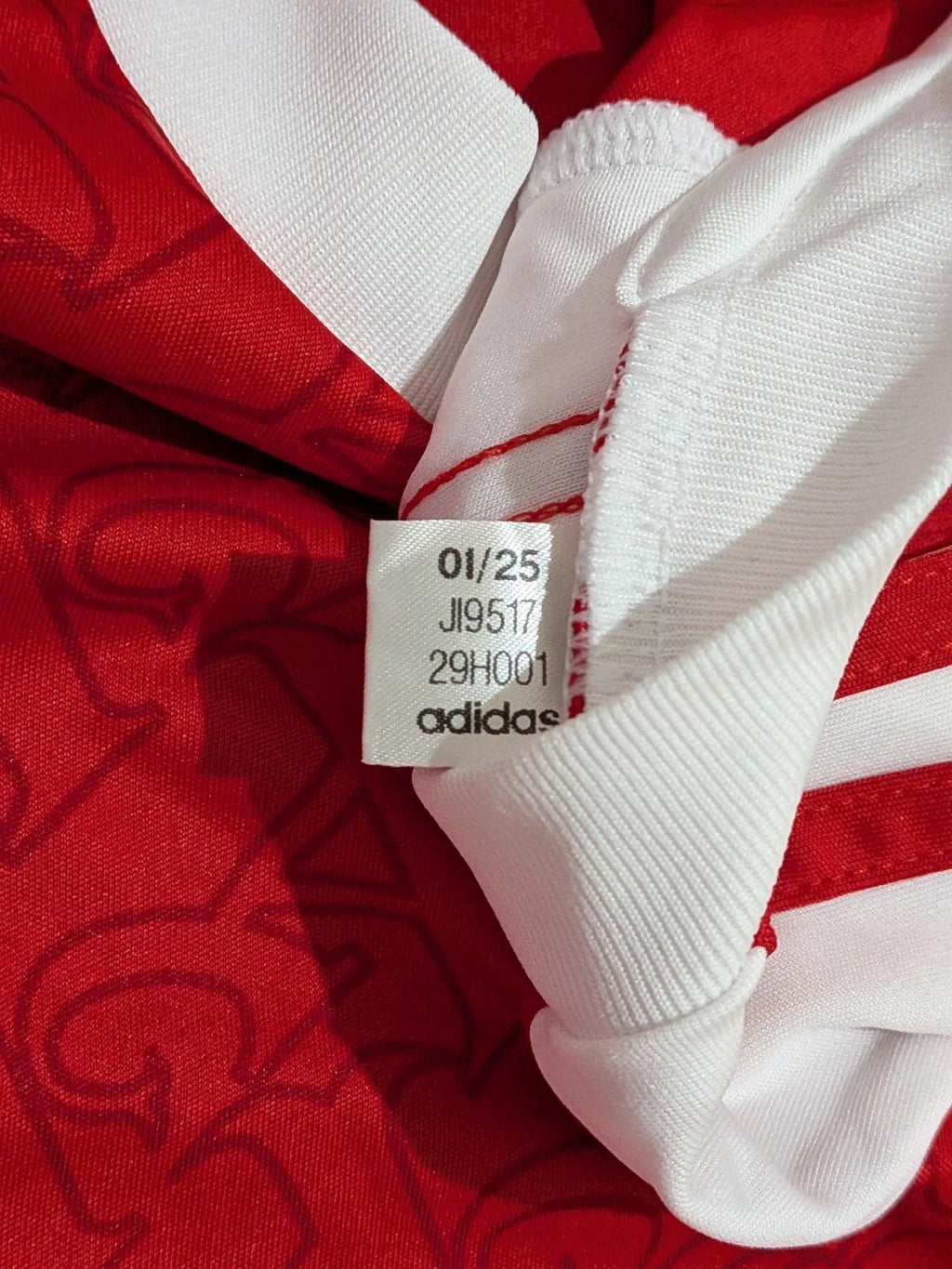 2025-26 Arsenal Home Shirt - Eze 10