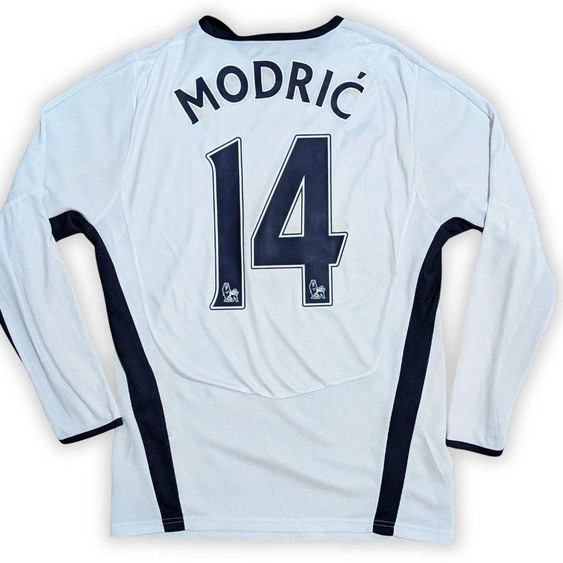 2008-09 Tottenham Long Sleeve Home Shirt - Modrić 14