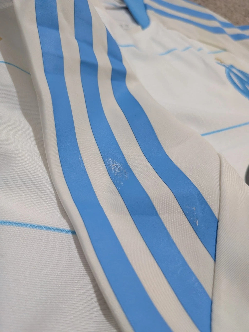 2010-11 Marseille Player Version Home Shirt - Gignac 10