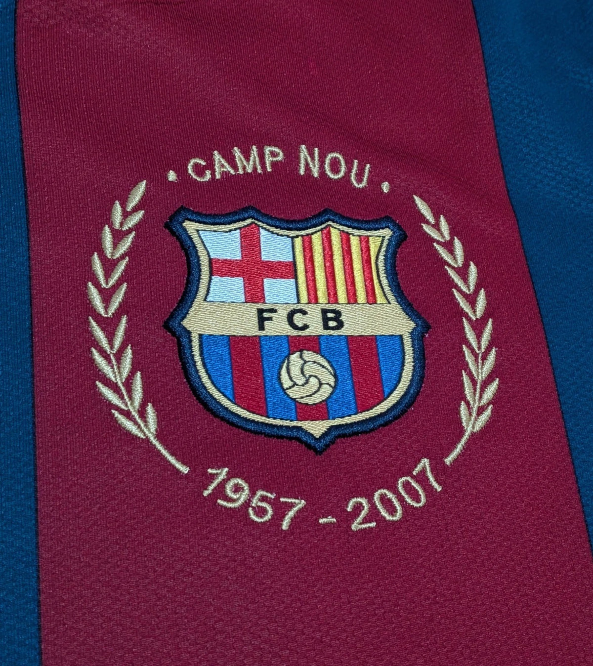 2007-08 Barcelona Home Shirt - Ronaldinho 10