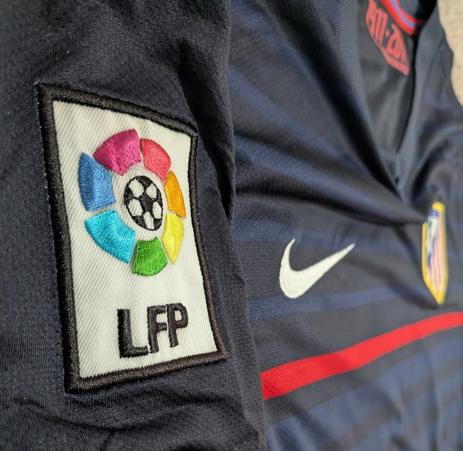 2011-12 Atletico Madrid Away Shirt - Falcao 9