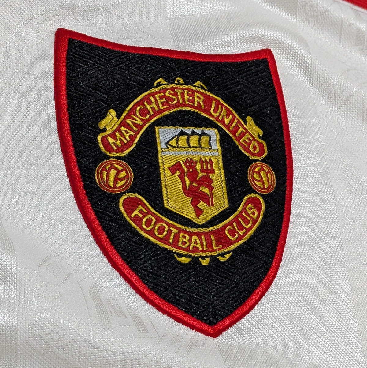 1997-99 Manchester United Away Shirt