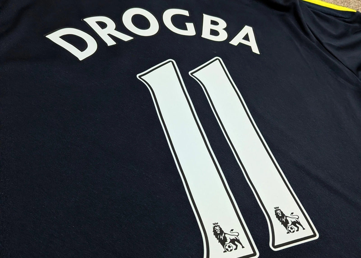 2009-10 Chelsea Away Shirt - Drogba 11