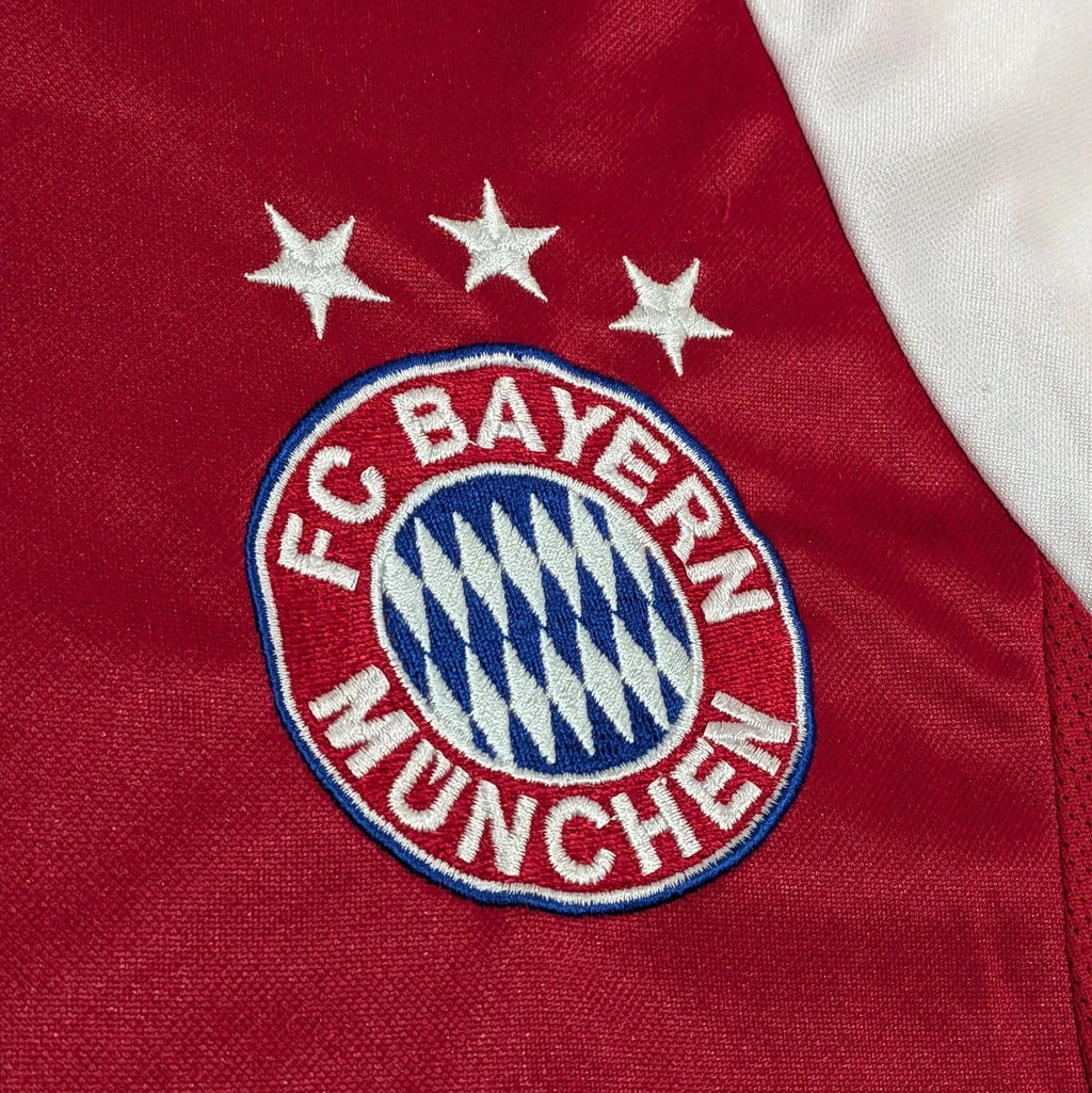 2004-05 Bayern Munich Home Shirt