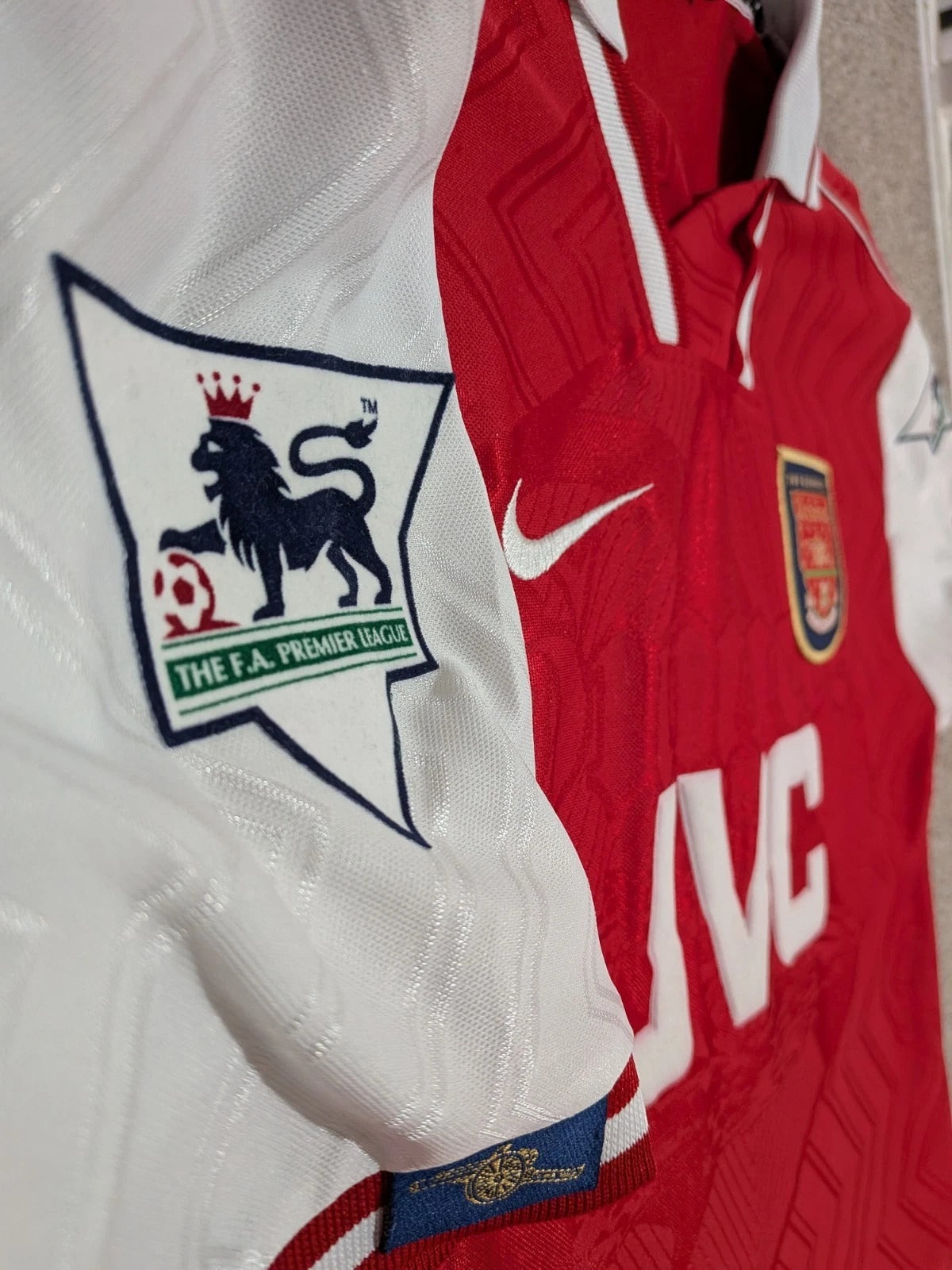 1996-98 Arsenal Home Shirt - Adams 6
