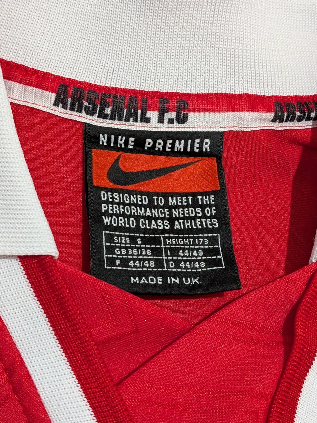 1996-98 Arsenal Home Shirt - Adams 6