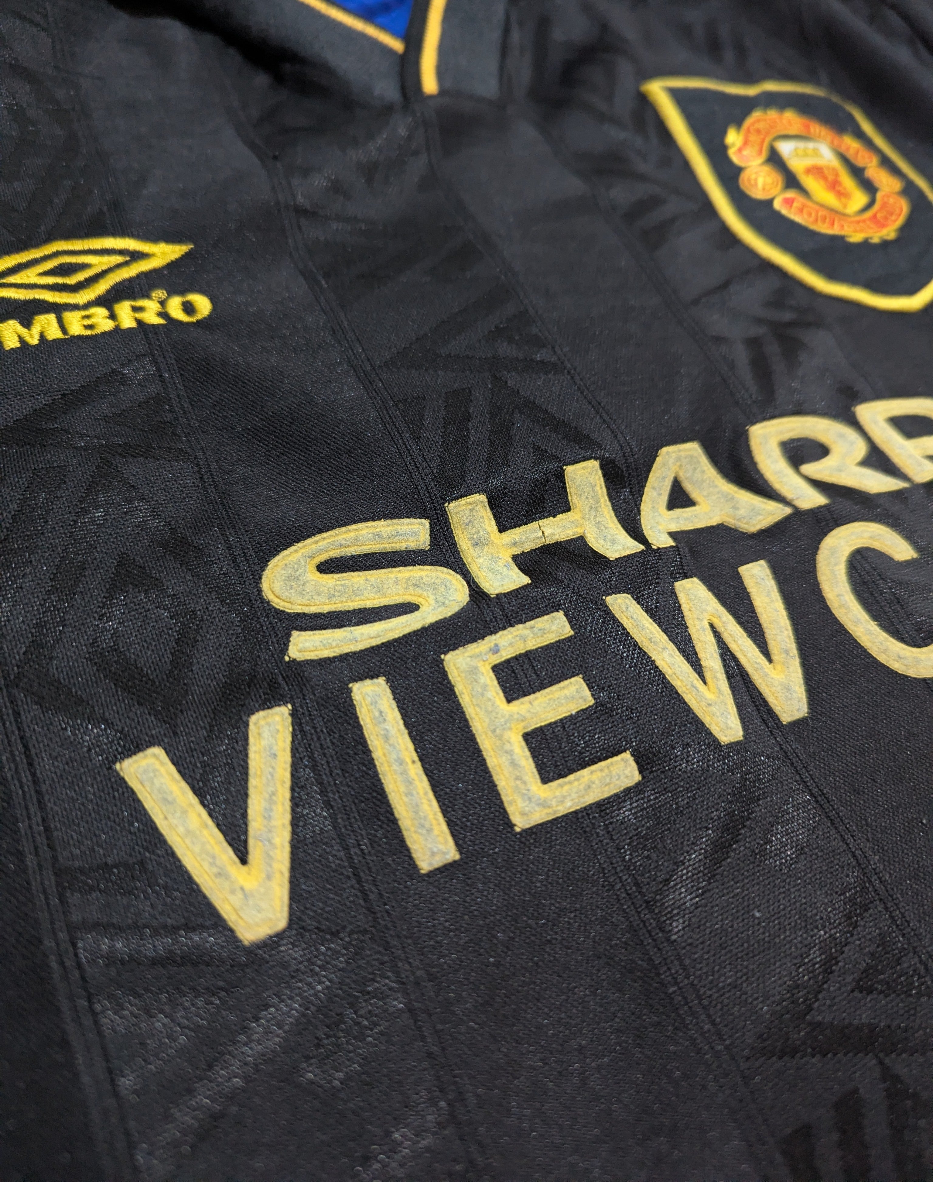 1993-95 Manchester United Away Shirt