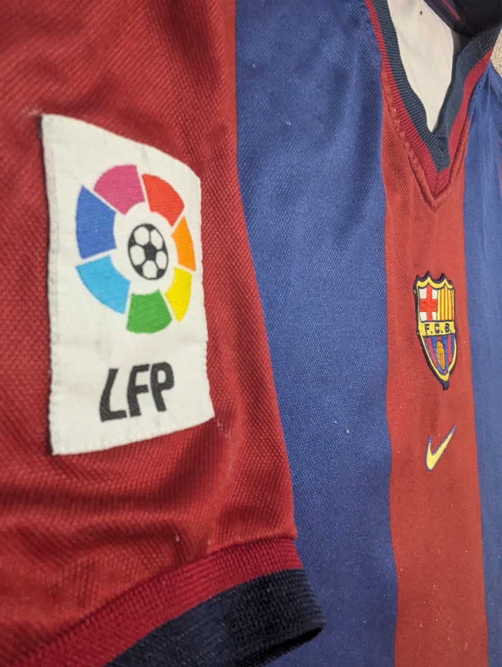 1998-00 Barcelona Home Shirt - Rivaldo 11